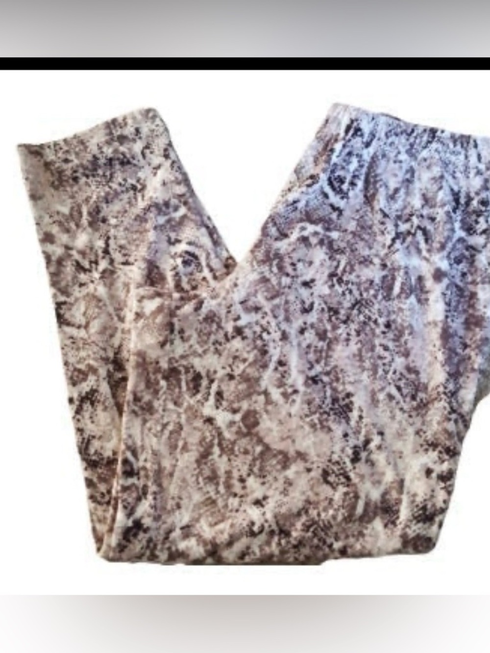 Secret Treasures Marble-Pattern Lounge Pants in Gray and Cream